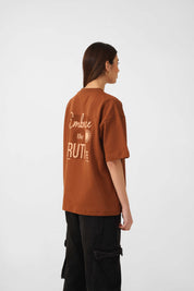 CINNAMON BROWN BOX FIT T-SHIRT