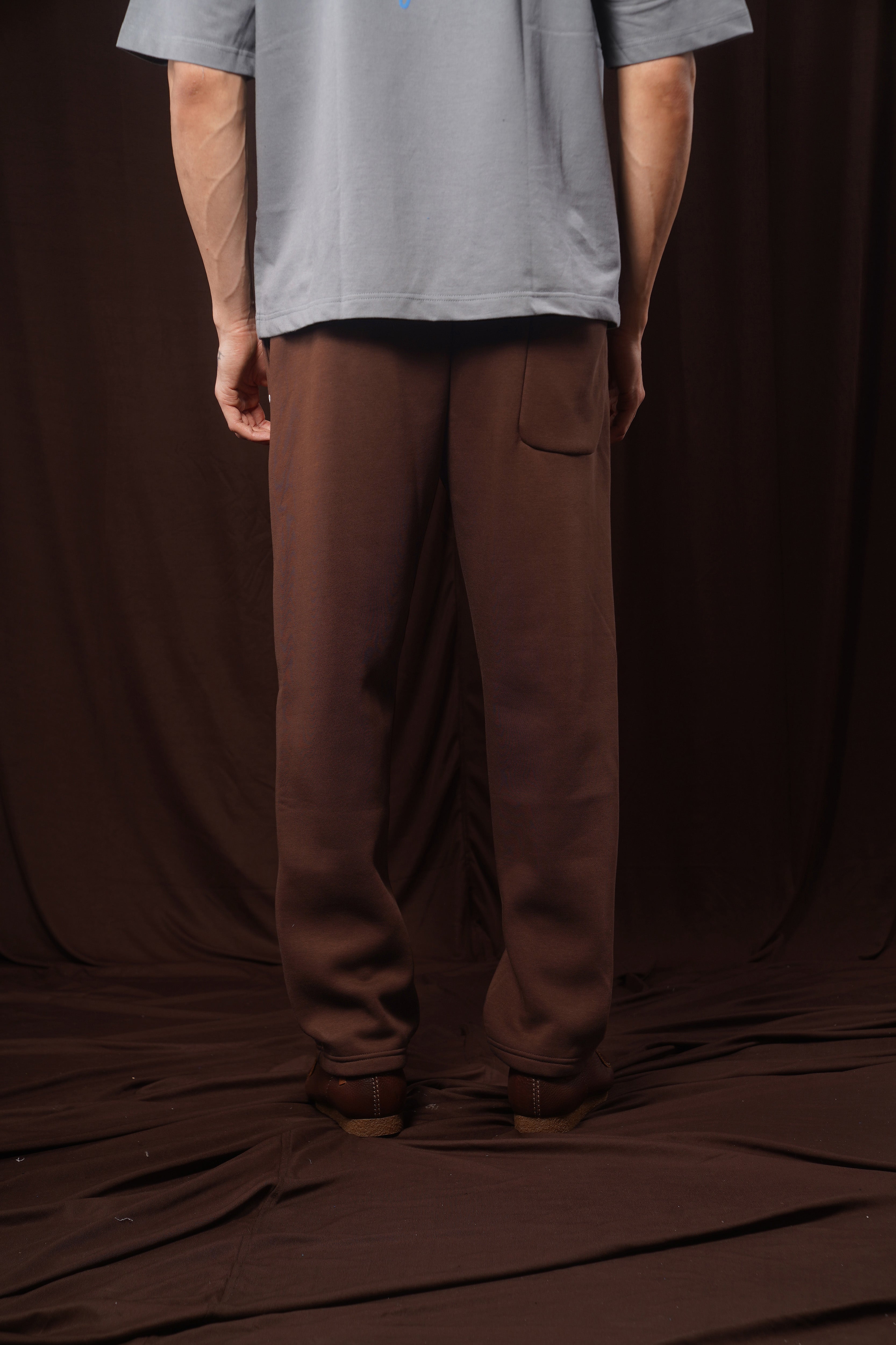 BISTRE BROWN STRAIGHT LEG SWEATPANT