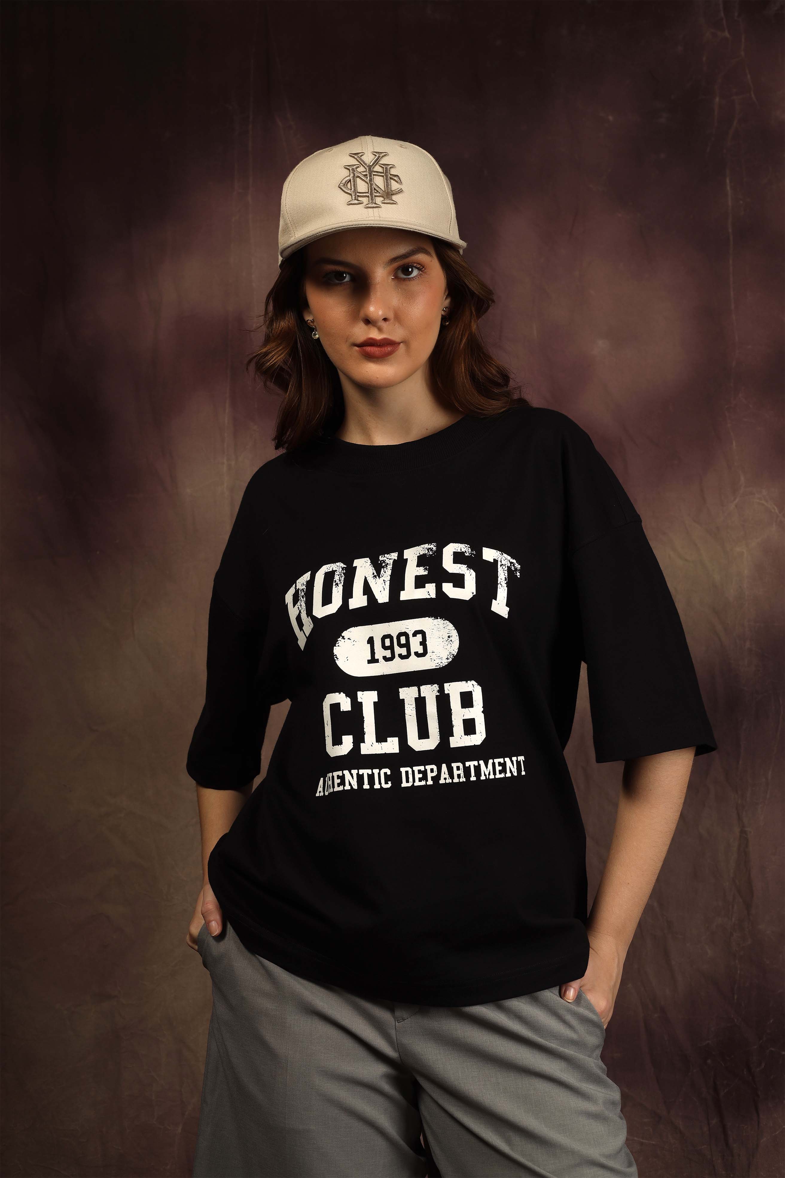Honest Club Box Fit Tshirt