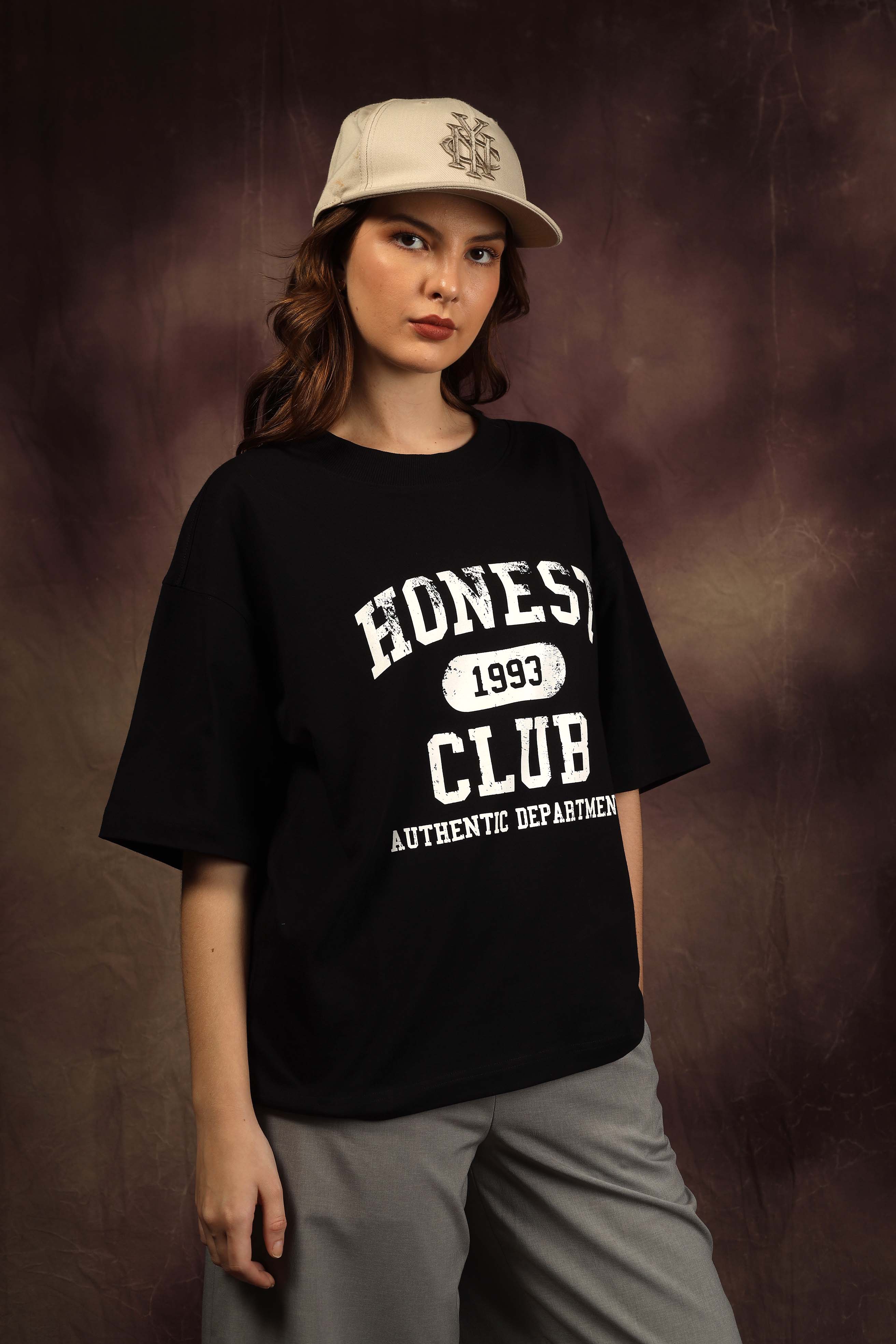 Honest Club Box Fit Tshirt